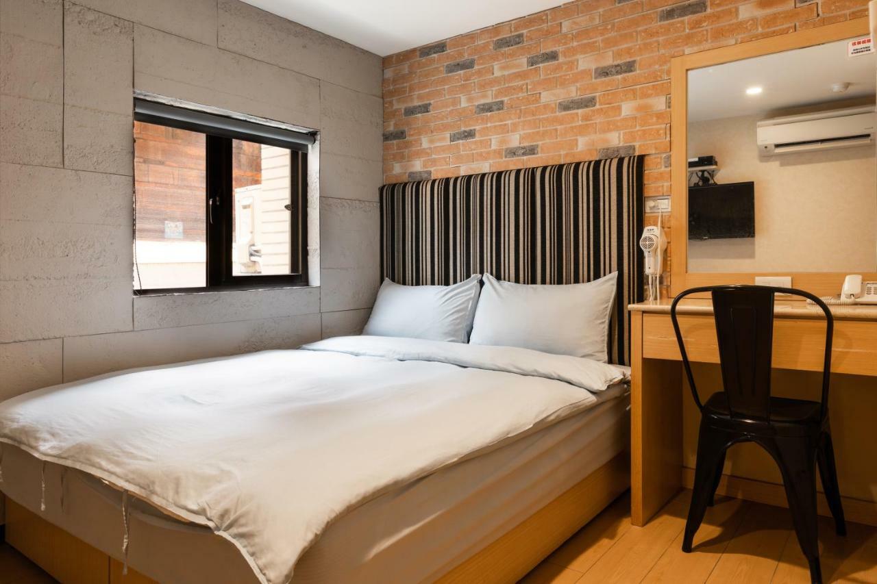 Longshan Inn تايبيه المظهر الخارجي الصورة